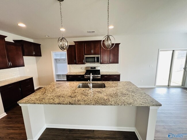 Building Photo - 292 Holt St