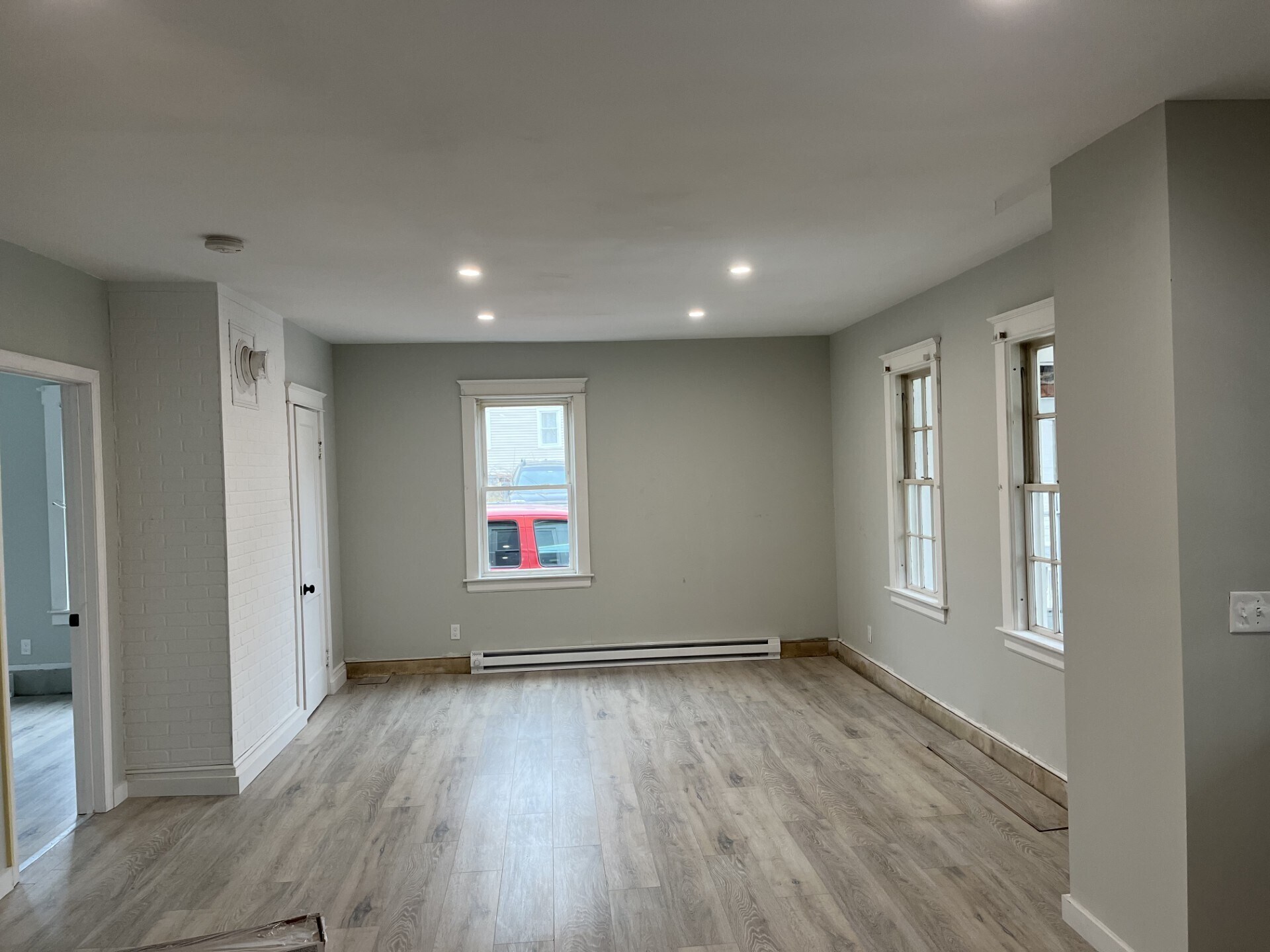 Building Photo - 56 Franklin St