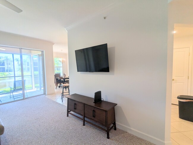 Building Photo - 5284 Descanso Ct
