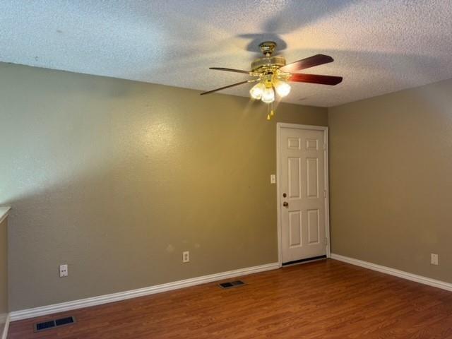 Building Photo - 2311 Basil Dr