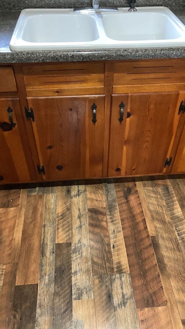 Building Photo - 305 Dogwood Ave