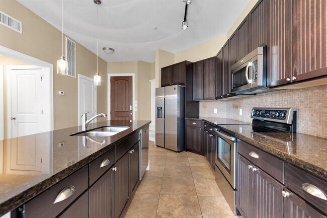 Building Photo - 17040 W Farm To Market 1097