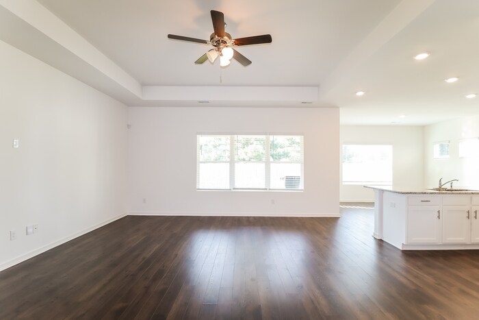 Building Photo - 5611 Timber Leaf Lp