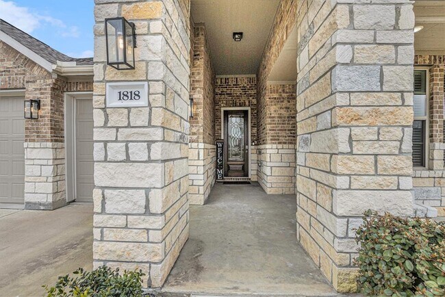 Building Photo - 1818 Homewood Point Ln