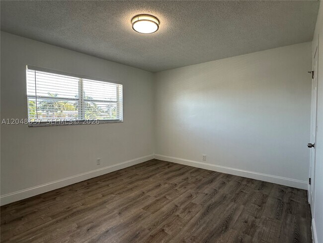 Building Photo - 2401 NW 9th Terrace