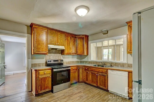 Building Photo - 1006 Delview Rd
