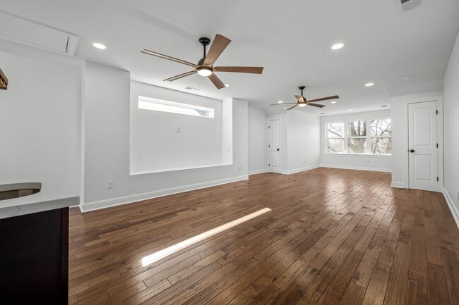 Building Photo - all new East/Cleveland Park Nashville 3 be...