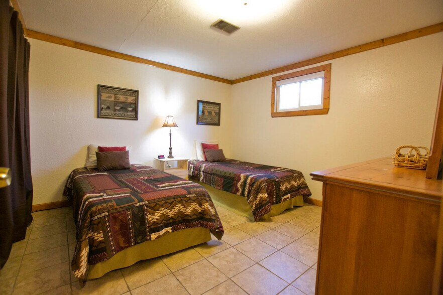 #4 Bedroom - 9305 Chipita Park Rd