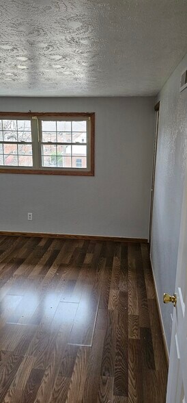 Building Photo - 1109 State St