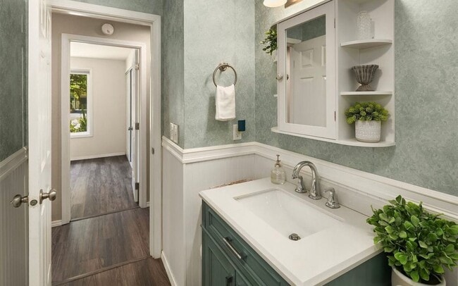 Building Photo - Updated 3-Bedroom Rambler with Large Yard in North Bend