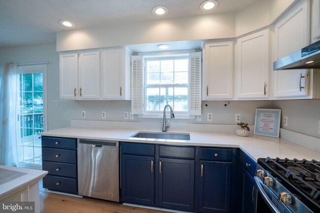 Building Photo - 2184 Autumnwood Dr