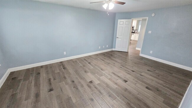 Building Photo - 6310 Macquarie Dr