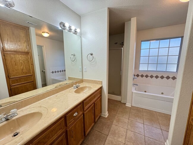Building Photo - 3-Bedroom House for Rent in Killeen