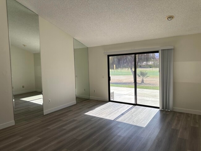 Building Photo - 40461 Bay Hill Way