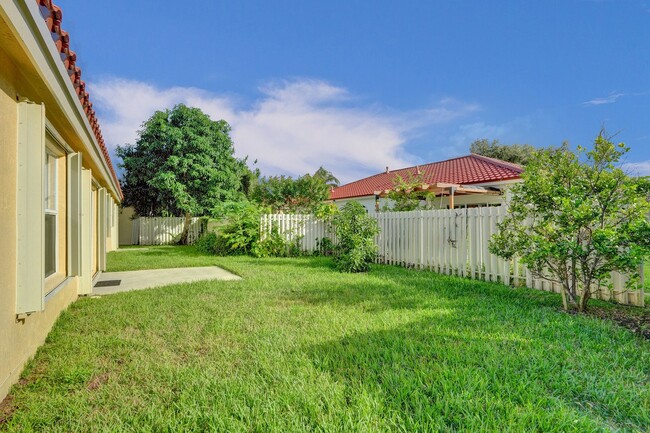 Building Photo - Great Single Family Home in Miramar