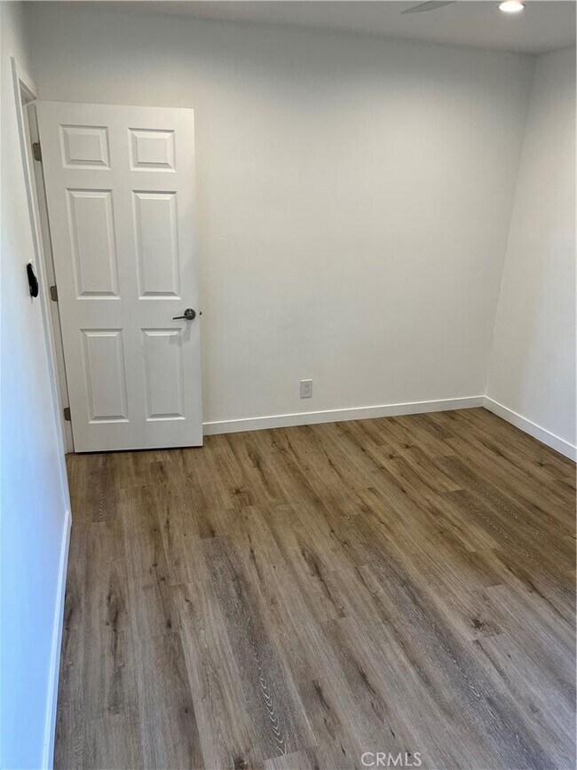 Building Photo - 12660 Oxnard St