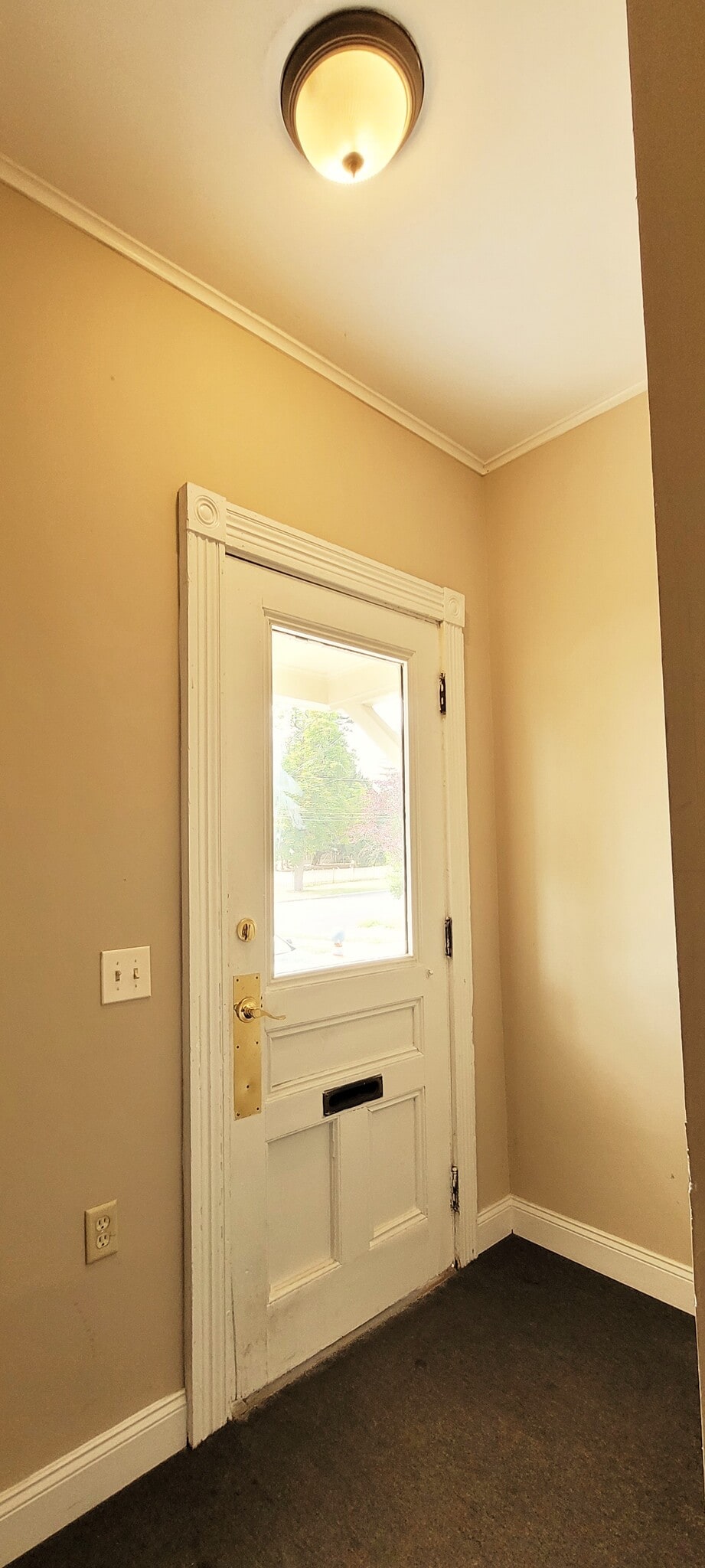 Apartment Entrance - 350 Euclid Ave