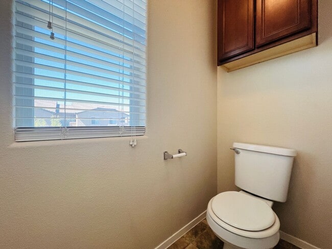Building Photo - Blue Diamond & Durango 2-story, 3 Bedroom + Den SW home ready for immediate move in!