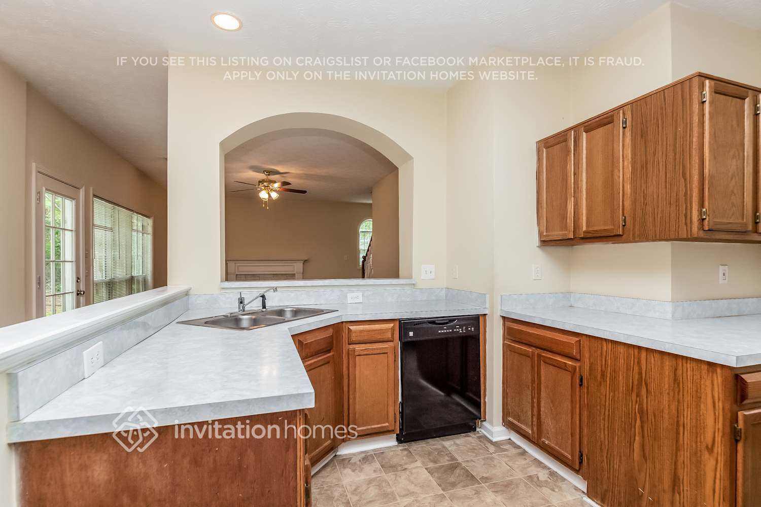 Building Photo - 6810 Waters Edge Dr