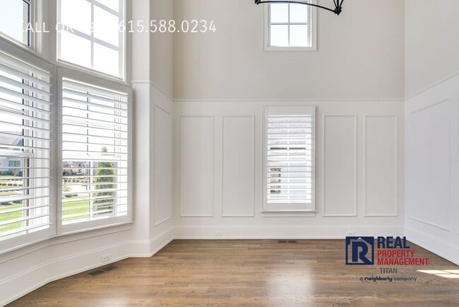 Building Photo - 9220 Lehigh Dr