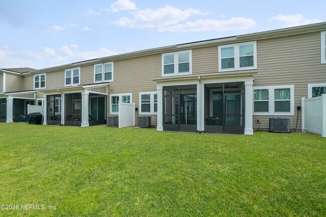 Building Photo - 142 Castro Ct