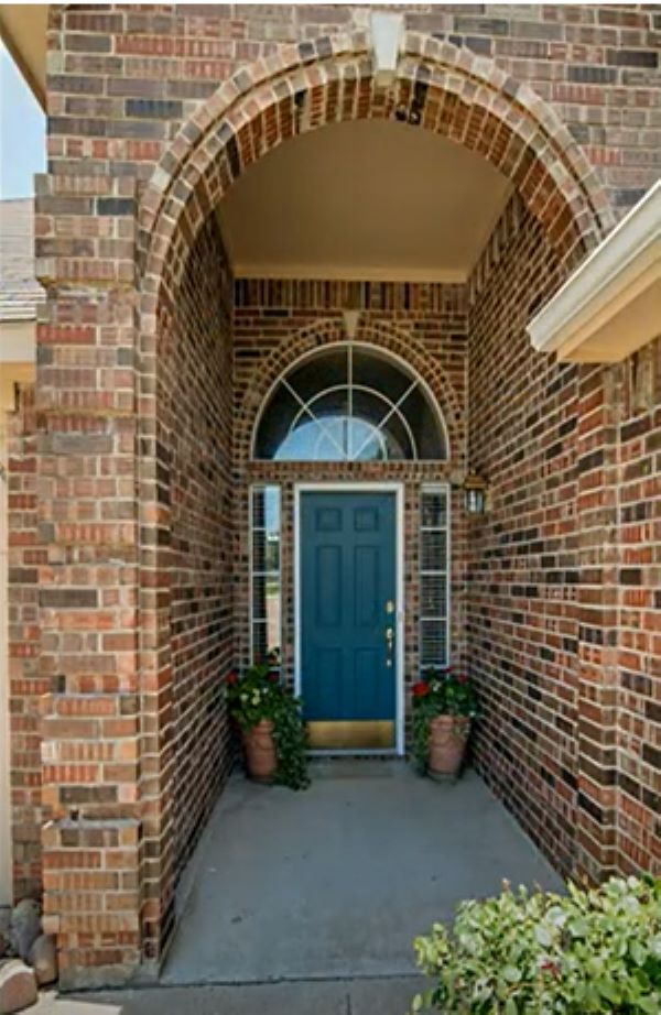 Building Photo - 3737 Sycamore Ln