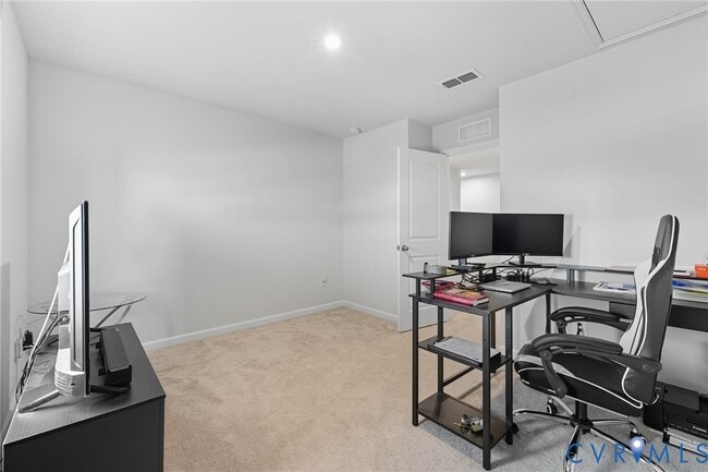 Building Photo - 261 Chanticleer Dr