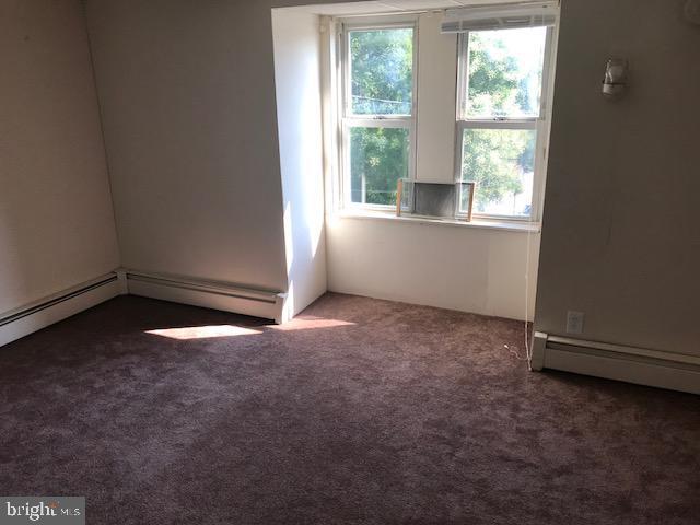 Building Photo - 554 N Plum St