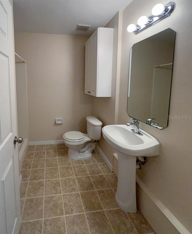 Building Photo - 4004 SW 26th Dr