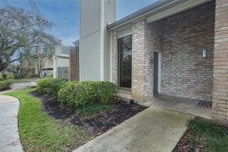 Building Photo - 8100 Cambridge St
