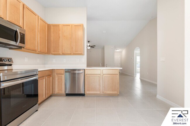 Building Photo - 16 Unimay Ct