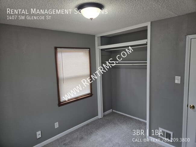 Building Photo - 1407 SW Glencoe St