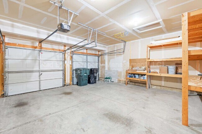 Building Photo - 9425 Shumacher Ave NW