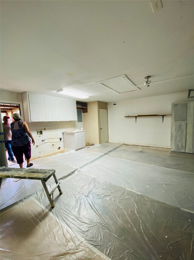 Building Photo - 1503 Bayou Dr