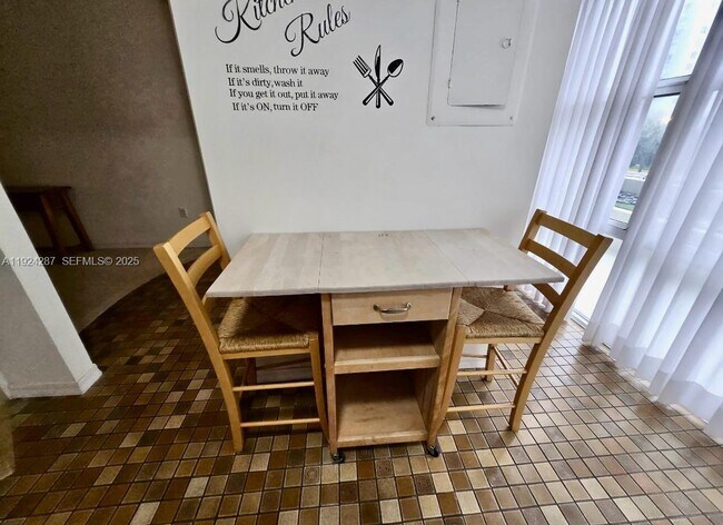 Building Photo - 6423 Collins Ave