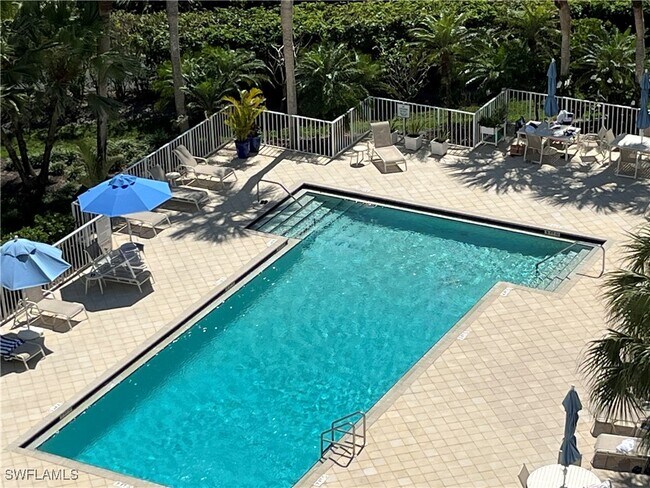 Building Photo - 6361 Pelican Bay Blvd