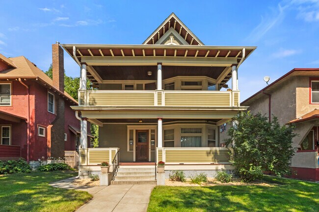 Primary Photo - 1061 Dayton Ave