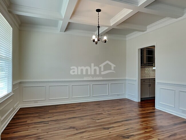 Building Photo - 128 Martello Rd