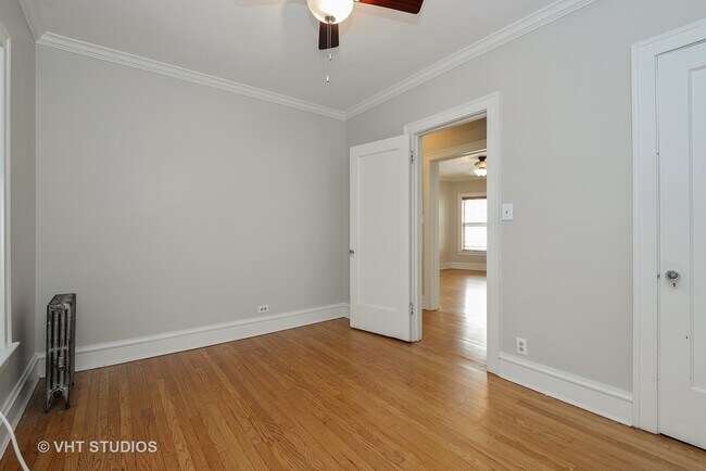Building Photo - 807 Judson Ave
