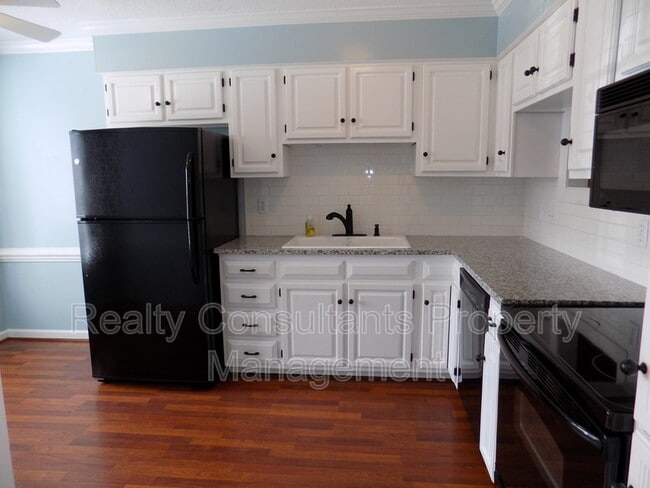 Building Photo - 3769 Greenes Crossing