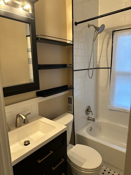 Bath - 2039 Lewis Dr