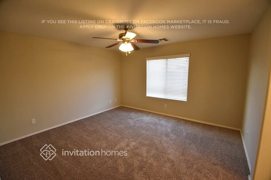 Building Photo - 12470 W Redfield Rd