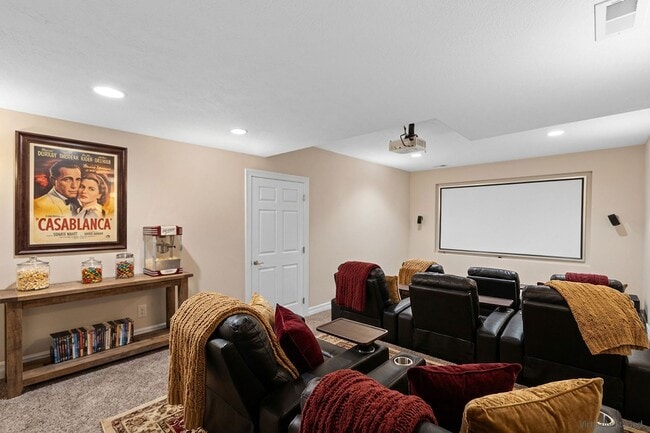 Building Photo - Stunning 4 bedroom Ranch in Elkhorn