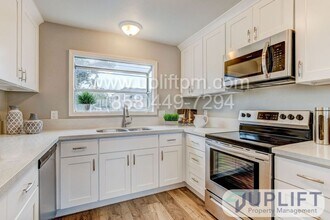 Building Photo - Louisiana St (3623-3627)