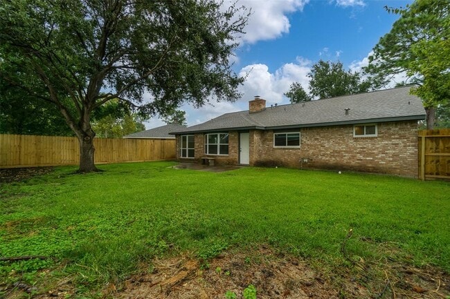 Building Photo - 16110 Reseda Cir