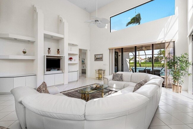 Building Photo - 17099 Ryton Ln