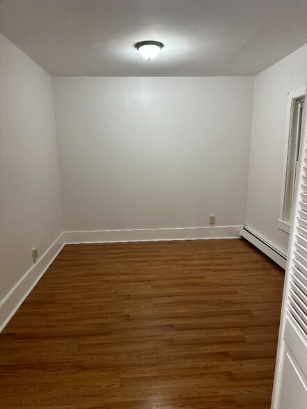 Building Photo - 16 Ashland Ave