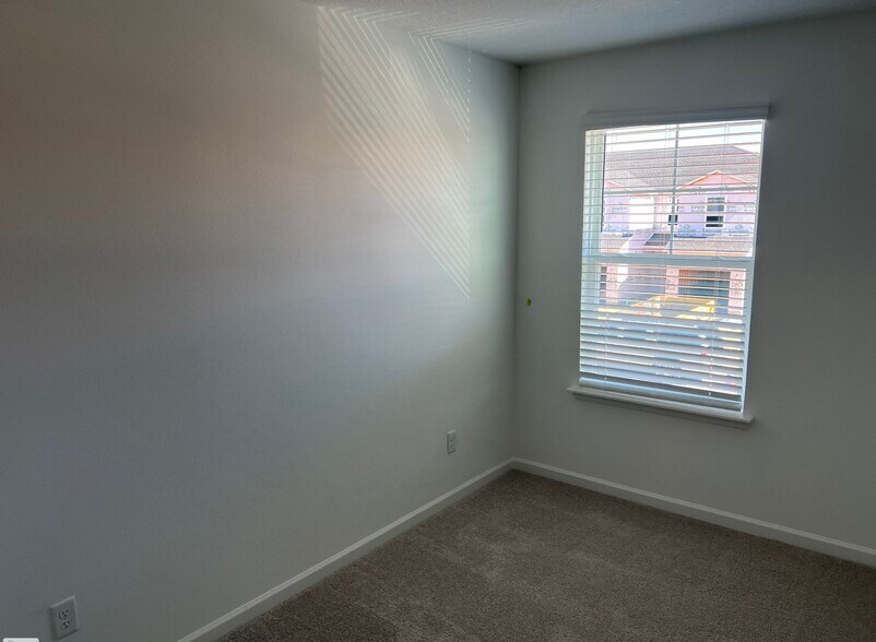 Building Photo - 1708 Garden Grove Ct