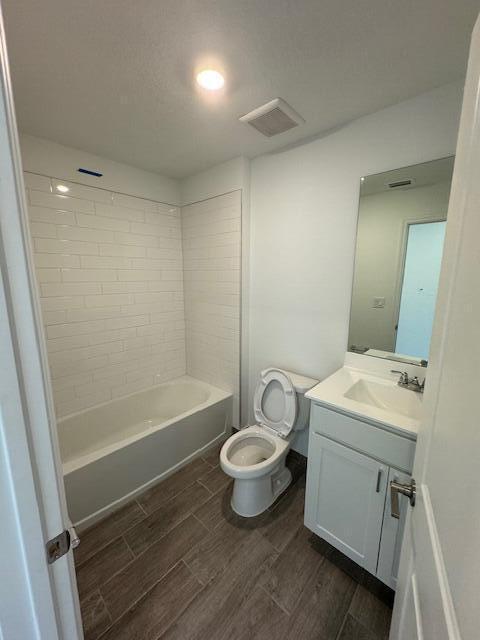 Building Photo - 6953 Harbours Edge Ave