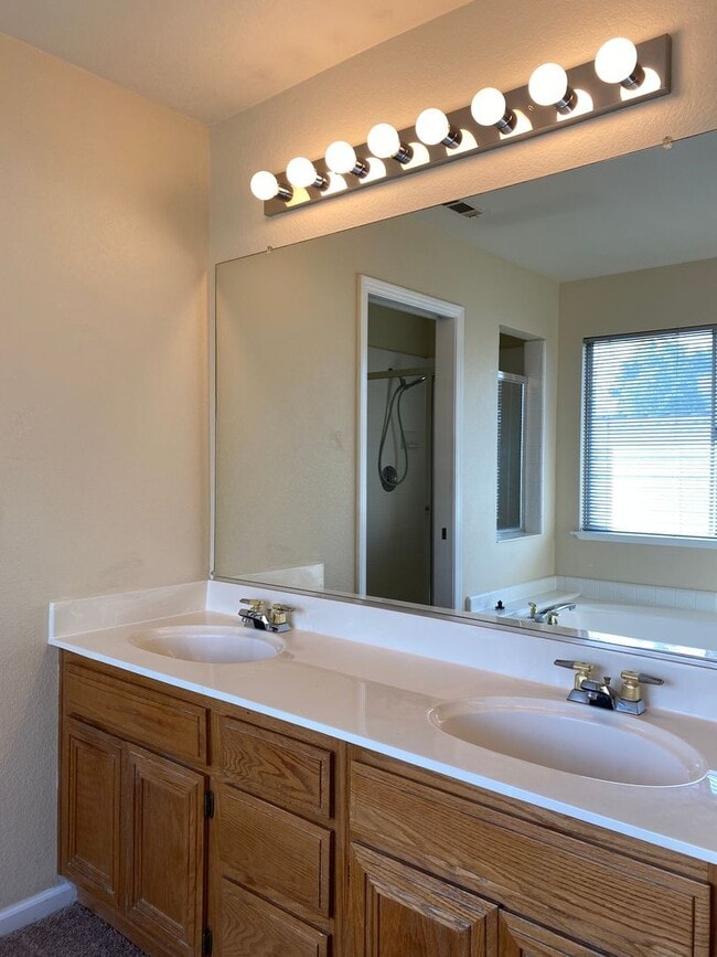 Building Photo - Lovely 2 Story Home in the Heart of Laguna.